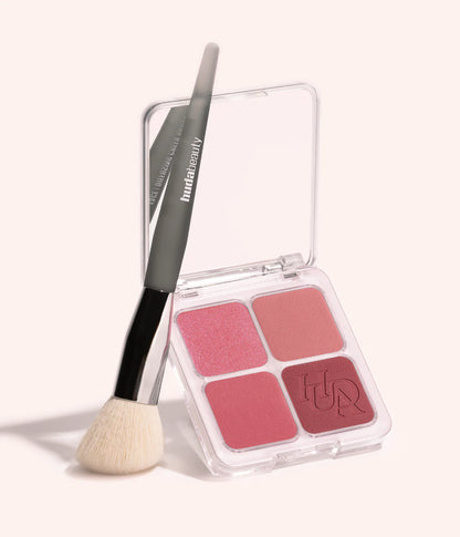 Huda Beauty Diffusing Cheek Brush