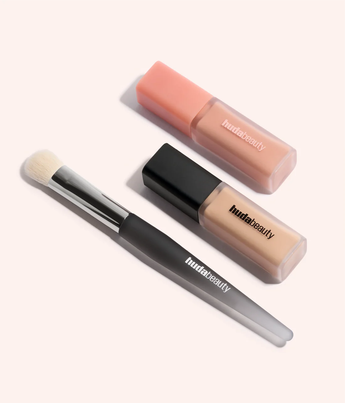Huda Beauty Under Eye Buff Brush